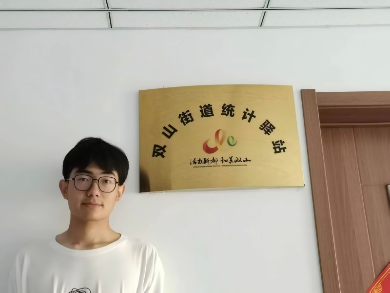 刘召鹏