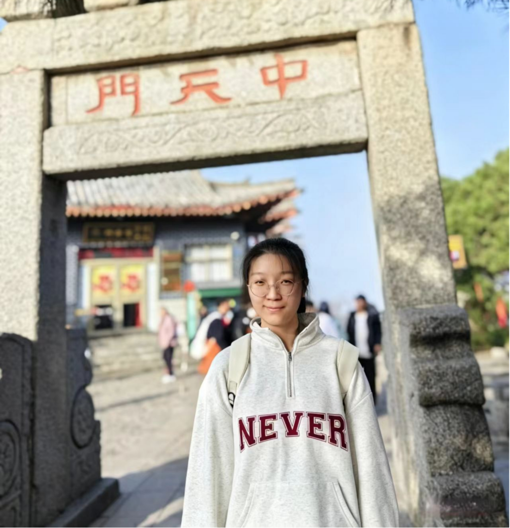 奋楫当自强，笃行争先锋——2026届优秀毕业生李筱汶